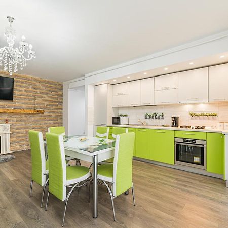 Apartament 2 Camere Narcis Брашов Экстерьер фото