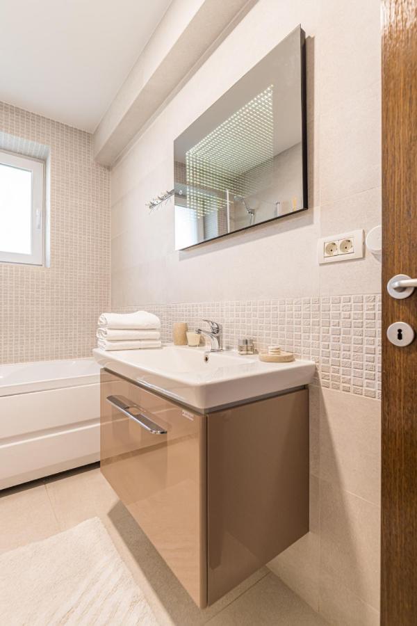 Apartament 2 Camere Narcis Брашов Экстерьер фото