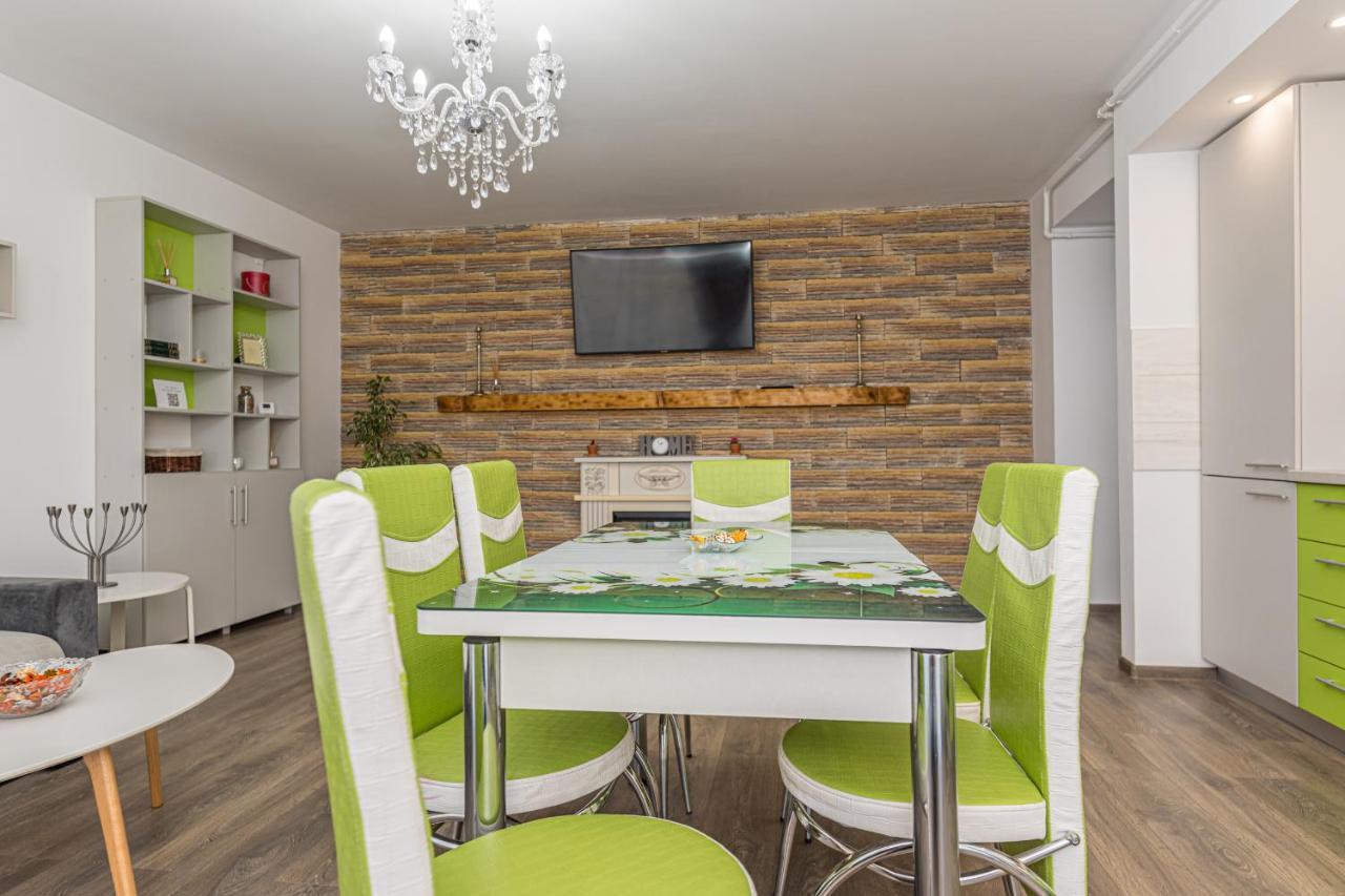 Apartament 2 Camere Narcis Брашов Экстерьер фото